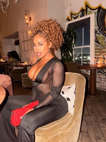 Full leaked Qimmah russo private onlyfans photo