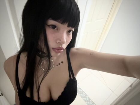 Full leaked Ruinedbymiki private onlyfans photo
