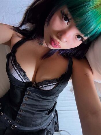 Full leaked Ruinedbymiki private onlyfans photo