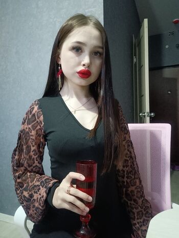 Full leaked Russian girls private onlyfans photo