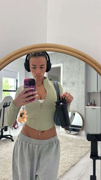 Full leaked Sadie mckenna private onlyfans photo