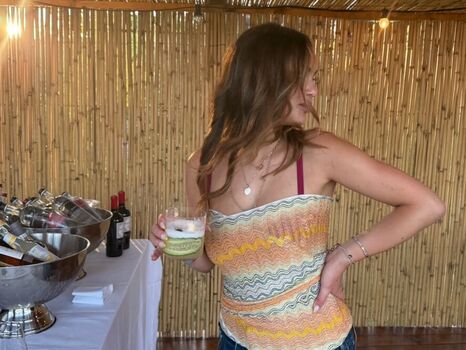 Full leaked Sarabella harris page private onlyfans photo