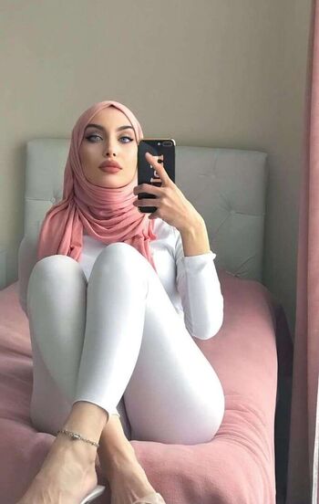 Full leaked Sariikubraa private onlyfans photo