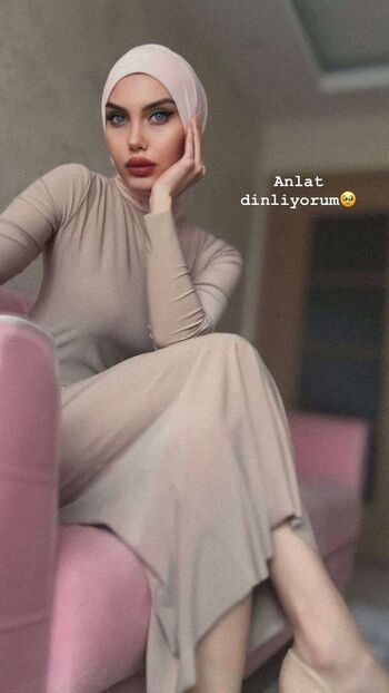 Full leaked Sariikubraa private onlyfans photo