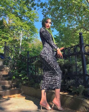 Full leaked Sariikubraa private onlyfans photo