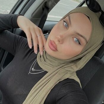 Full leaked Sariikubraa private onlyfans photo