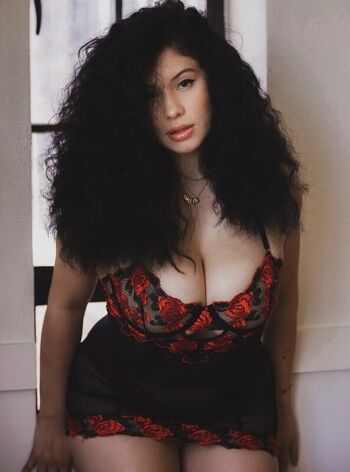 Shaylie Rosalyn