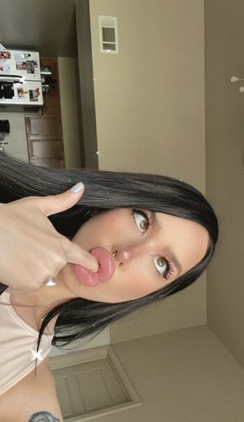 Full leaked Sum r private onlyfans photo