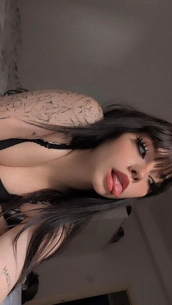Full leaked Theakaleina private onlyfans photo