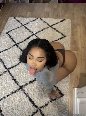 Full leaked Tootatis private onlyfans photo