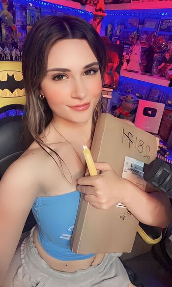 Full leaked Isa buzz private onlyfans photo