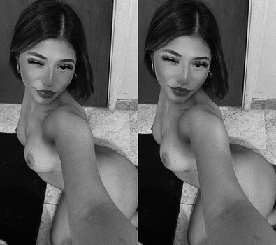 Full leaked Twotonedeedee private onlyfans photo