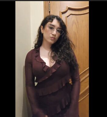 Full leaked Luna starr / private onlyfans photo