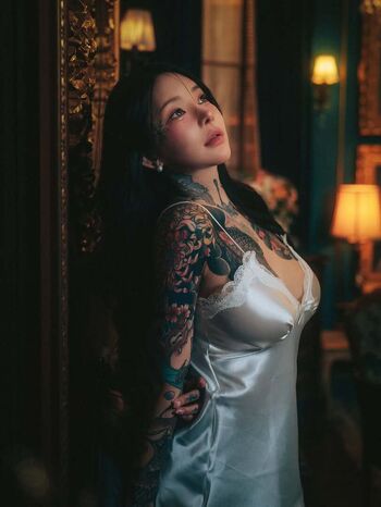 Full leaked Luxury emilia/ private onlyfans photo