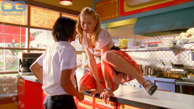 Full leaked Yvonne strahovski private onlyfans photo